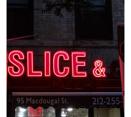 Профессиональный ремонт и обслуживание электрооборудования вывесок в Москве